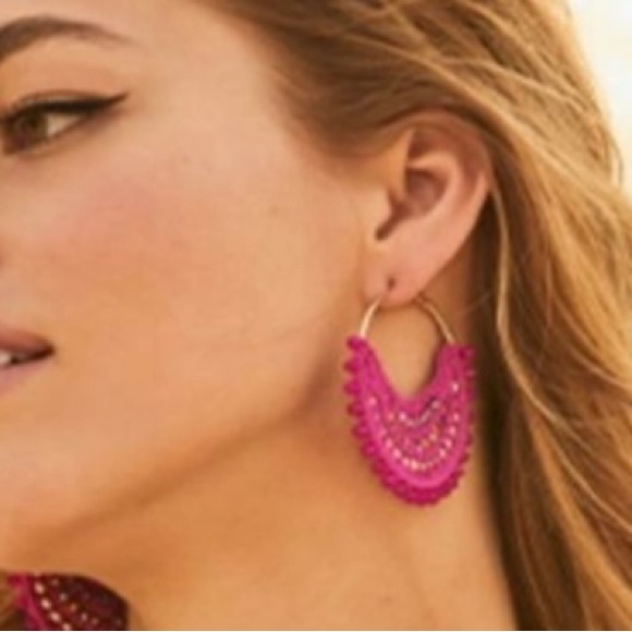 BNWT Lily Pulitzer Hoop Eaarings - Picture 2 of 5